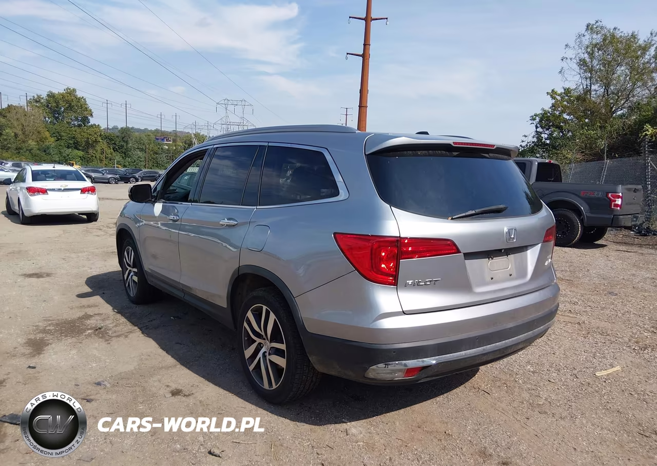 2017 Honda Pilot Elite VIN:5FNYF6H07HB012488 - 3