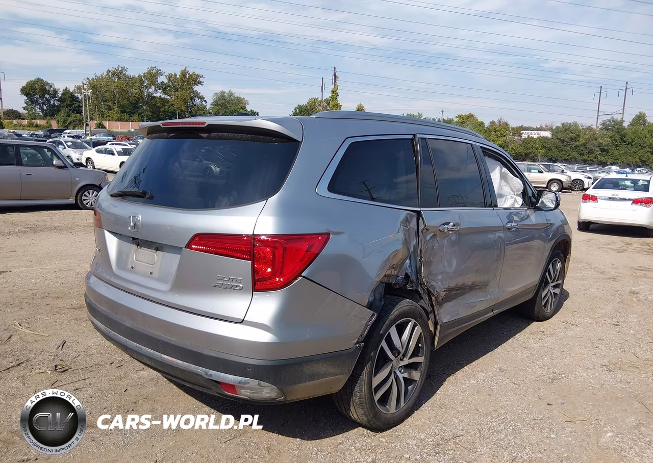 2017 Honda Pilot Elite VIN:5FNYF6H07HB012488 - 4