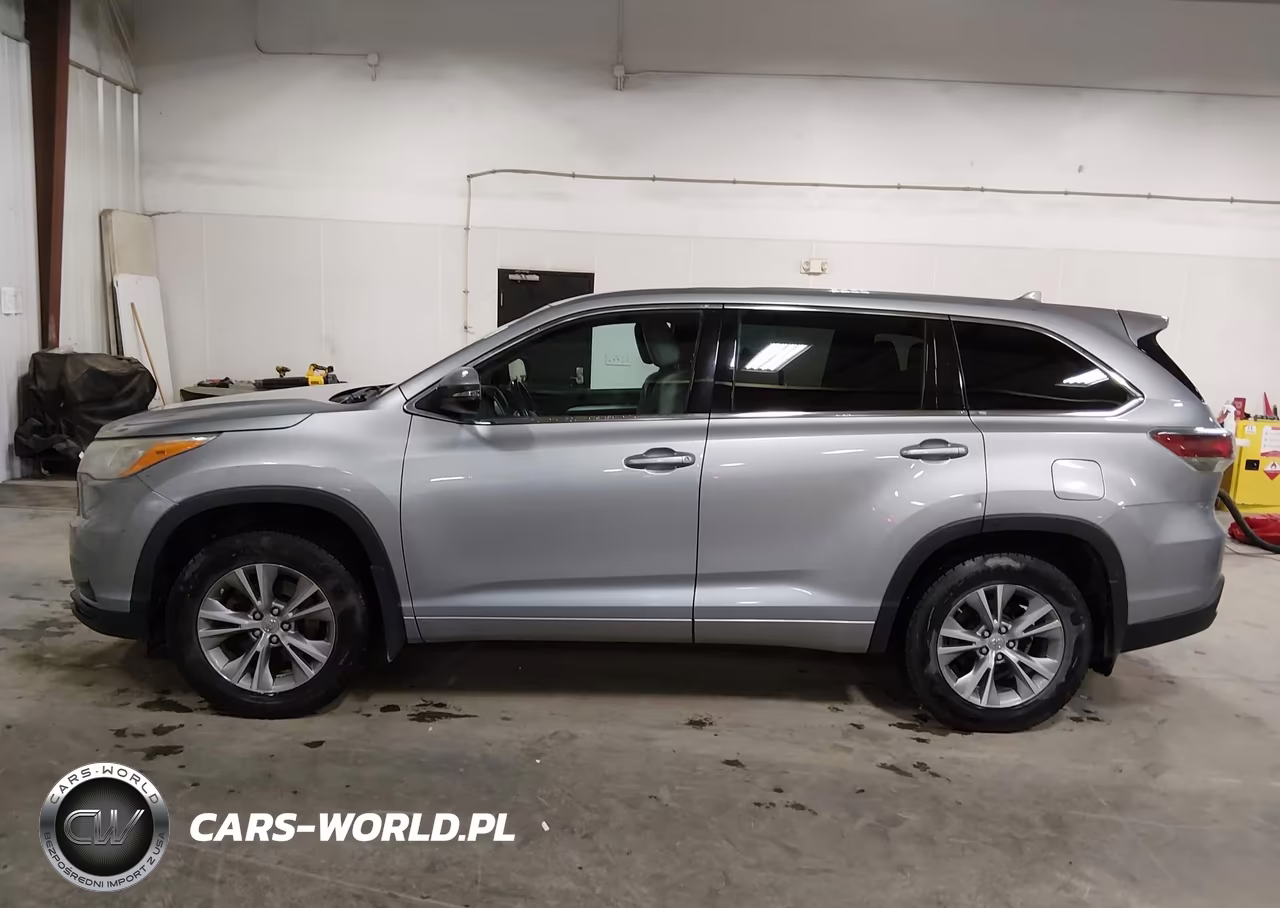 2014 Toyota Highlander Le Plus V6 VIN:5TDBKRFH6ES048563 - 15