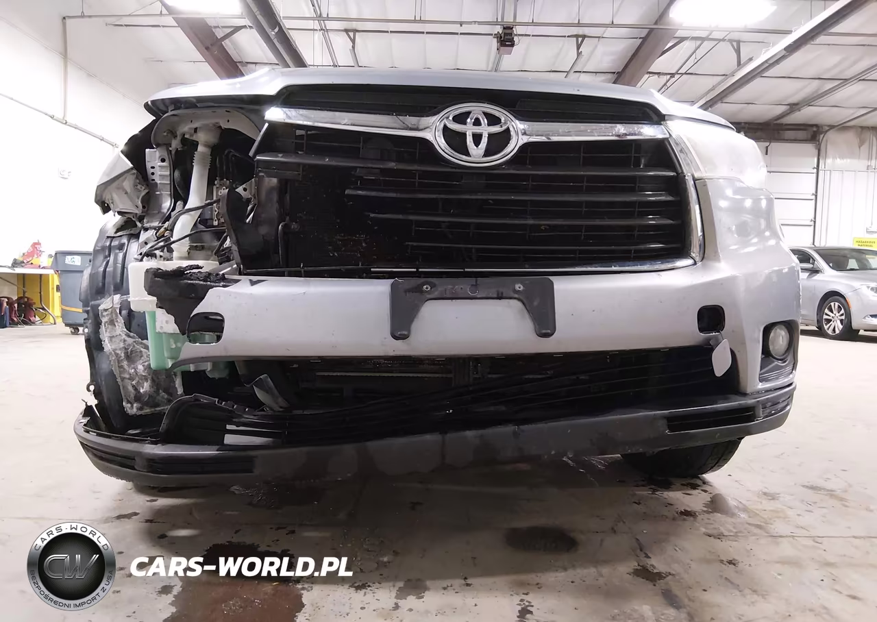 2014 Toyota Highlander Le Plus V6 VIN:5TDBKRFH6ES048563 - 6