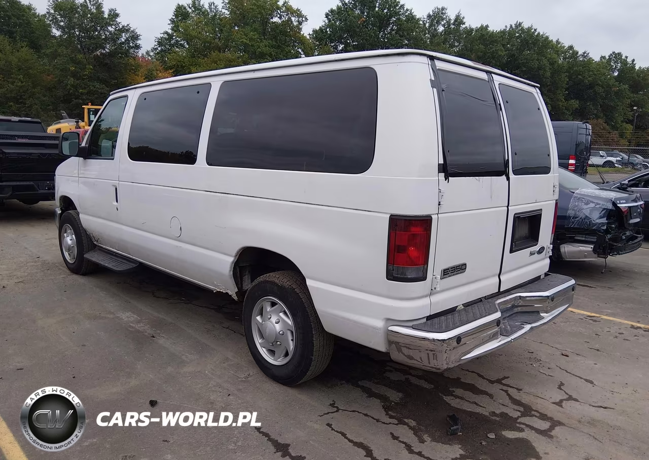 2011 Ford E-350 Super Duty Xlt VIN:1FBNE3BL1BDA40409 - 3