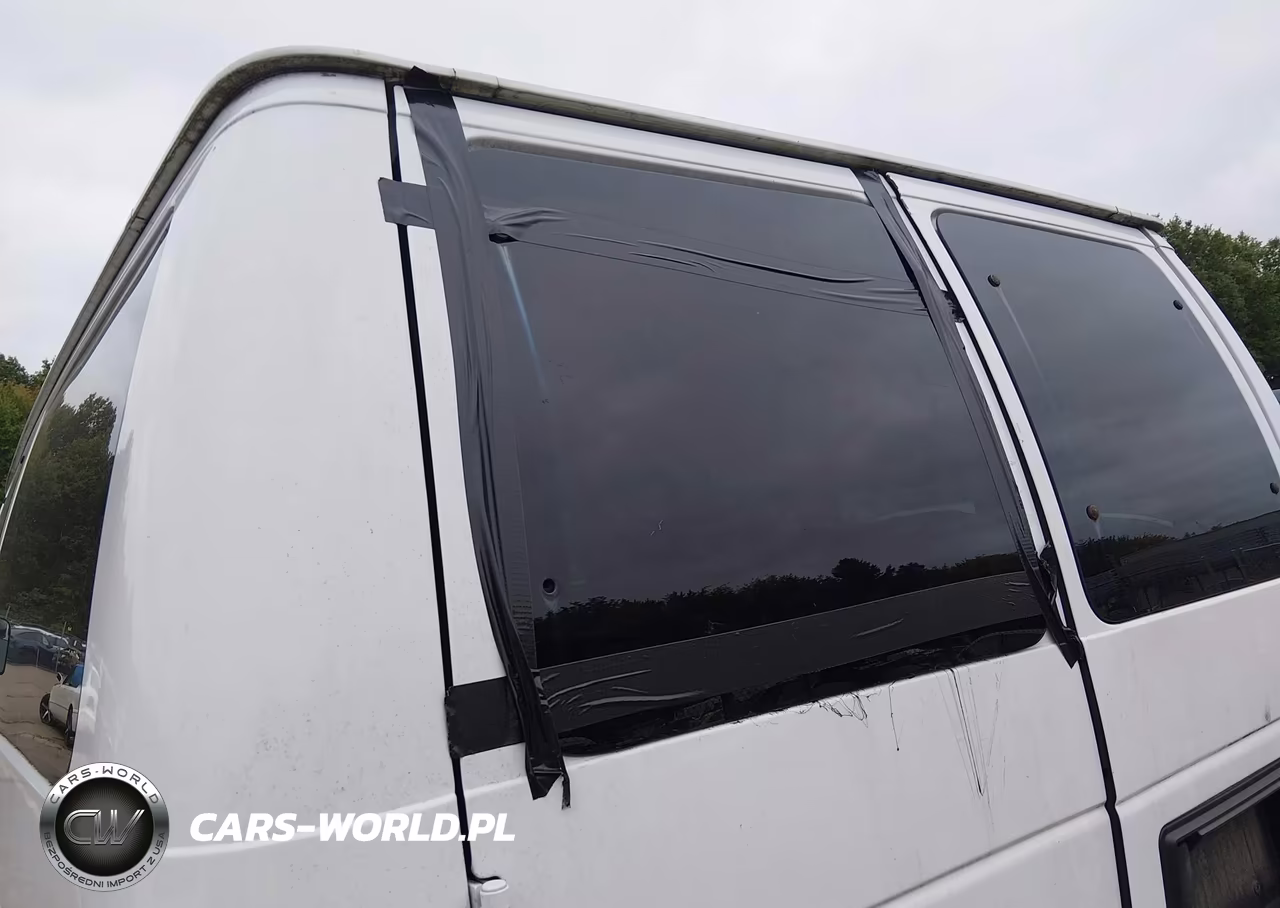 2011 Ford E-350 Super Duty Xlt VIN:1FBNE3BL1BDA40409 - 6