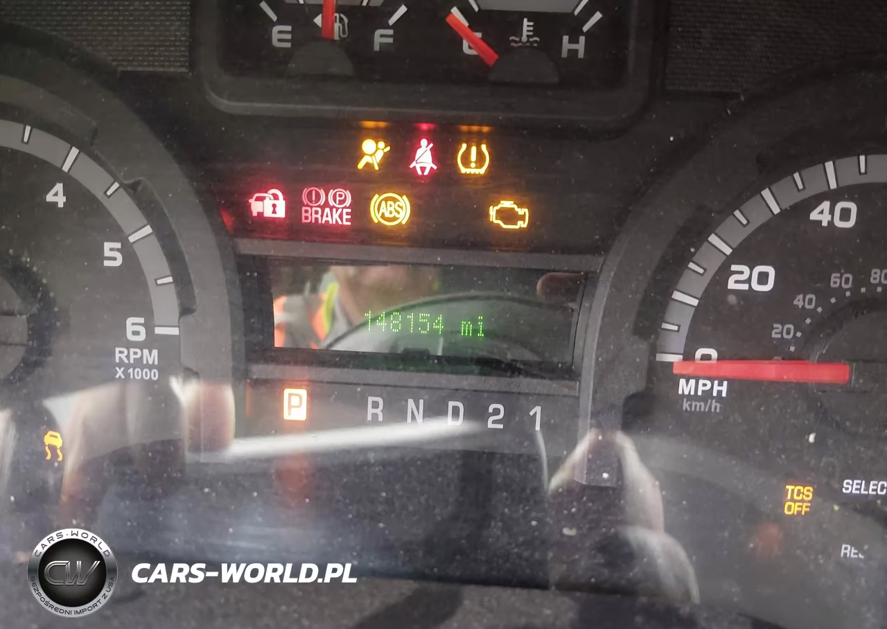 2011 Ford E-350 Super Duty Xlt VIN:1FBNE3BL1BDA40409 - 7