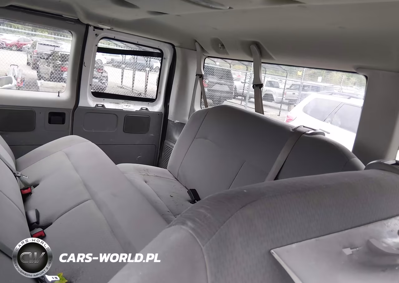 2011 Ford E-350 Super Duty Xlt VIN:1FBNE3BL1BDA40409 - 8