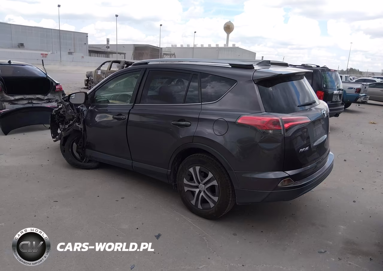 2018 Toyota Rav4 Le VIN:JTMZFREV1JJ161502 - 3