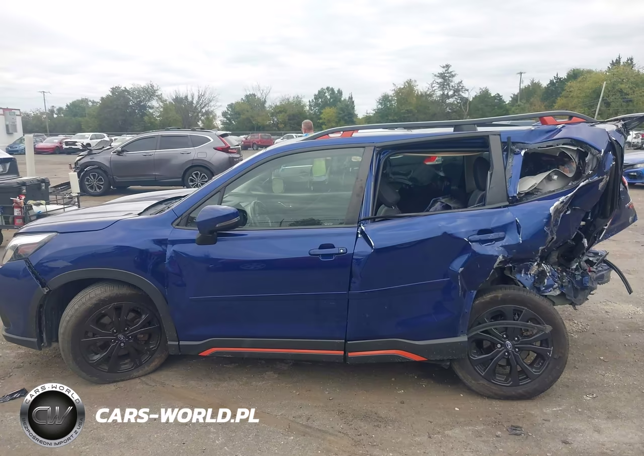2023 Subaru Forester Sport VIN:JF2SKAJC1PH544893 - 15