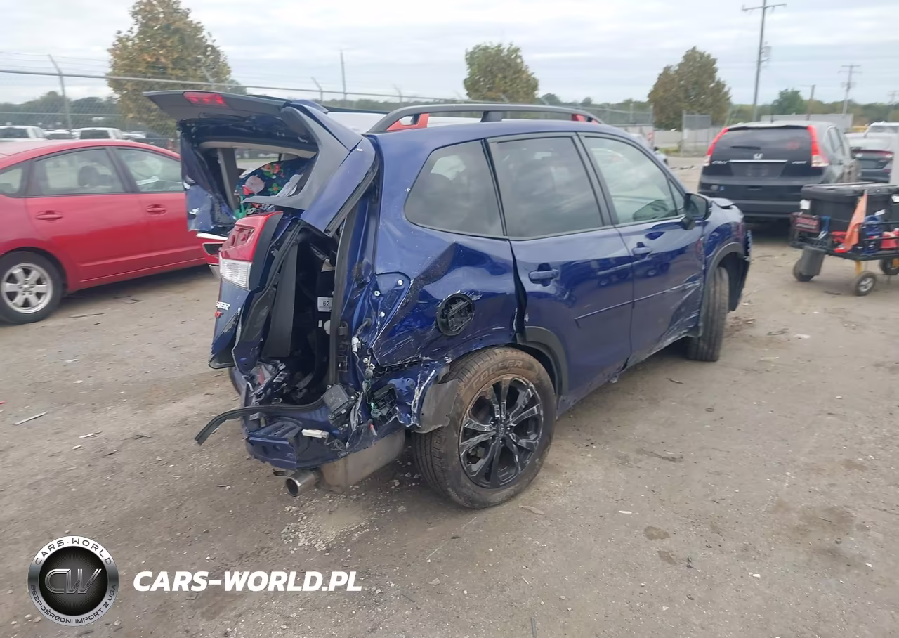 2023 Subaru Forester Sport VIN:JF2SKAJC1PH544893 - 4