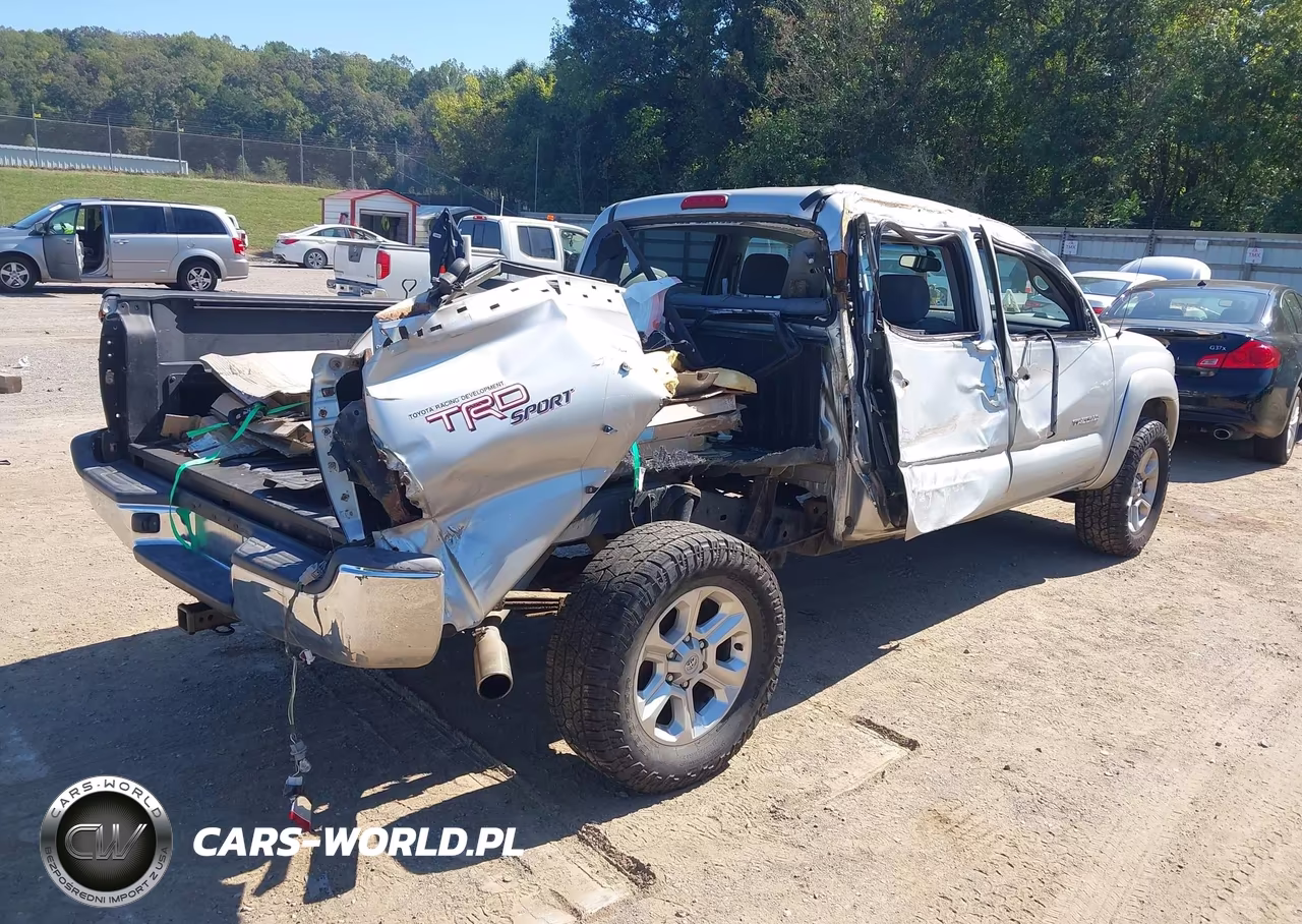 2005 Toyota Tacoma Base V6 VIN:5TEMU52NX5Z001496 - 4