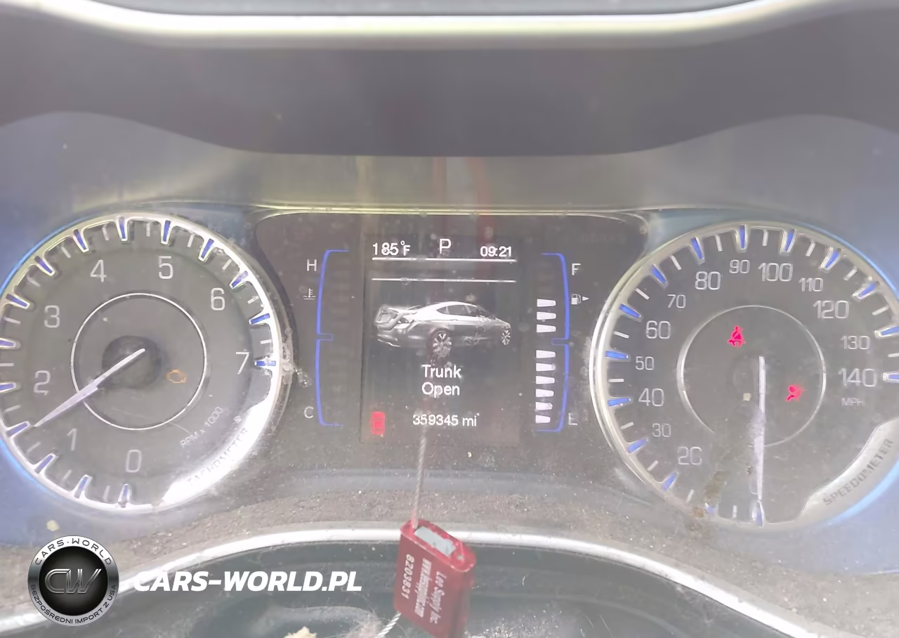 2015 Chrysler 200 Limited VIN:1C3CCCAB0FN580128 - 7