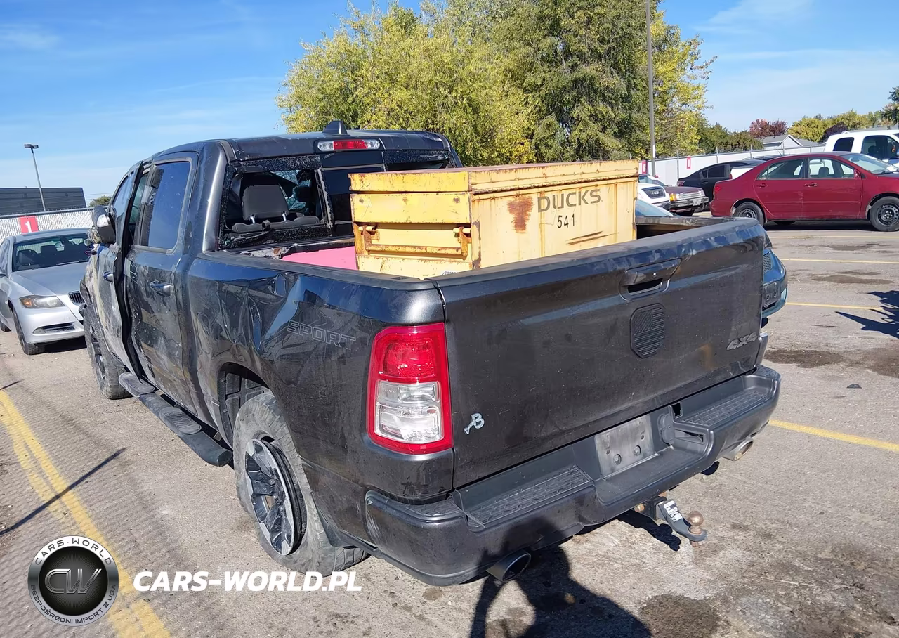 2020 Ram 1500 Big Horn 4X4 5'7 Box VIN:1C6SRFFT4LN301646 - 3