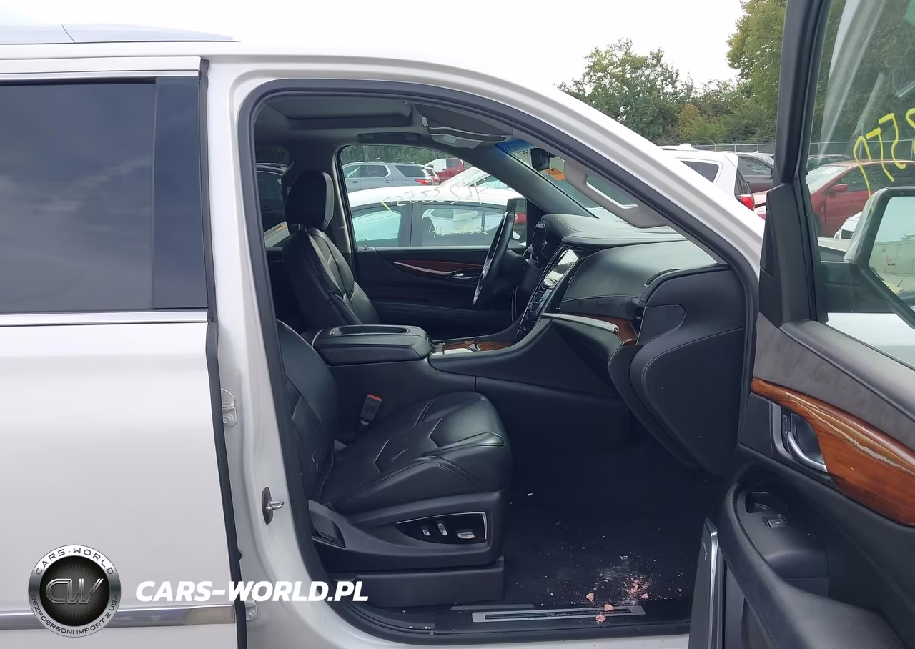 2018 Cadillac Escalade Premium Luxury VIN:1GYS3CKJ3JR102665 - 5