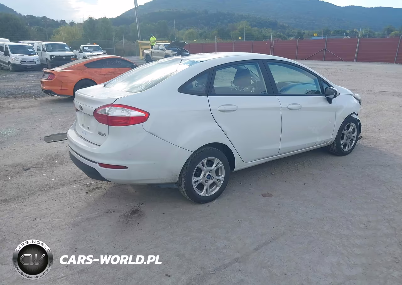 2016 Ford Fiesta Se VIN:3FADP4BJ3GM182896 - 4