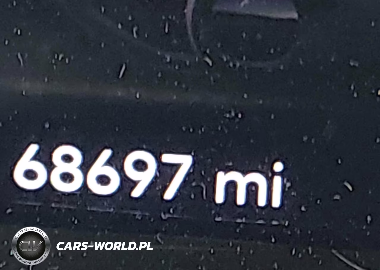 2019 Jeep Wrangler Unlimited Sahara 4X4 VIN:1C4HJXEG0KW533397 - 15