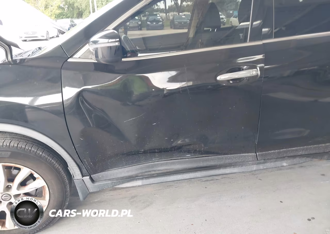 2019 Nissan Rogue S VIN:JN8AT2MTXKW500361 - 6