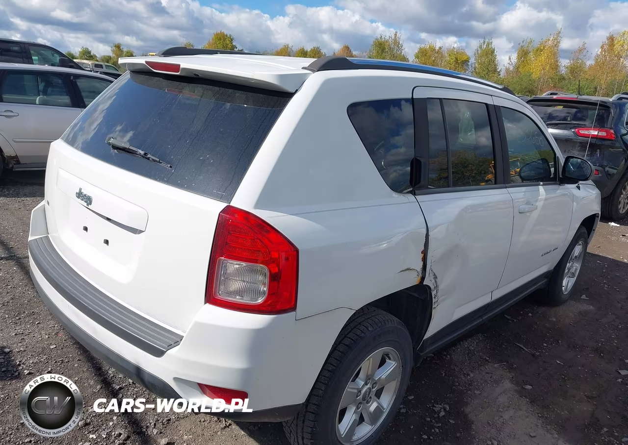 2013 Jeep Compass Sport VIN:1C4NJCBA8DD250918 - 4