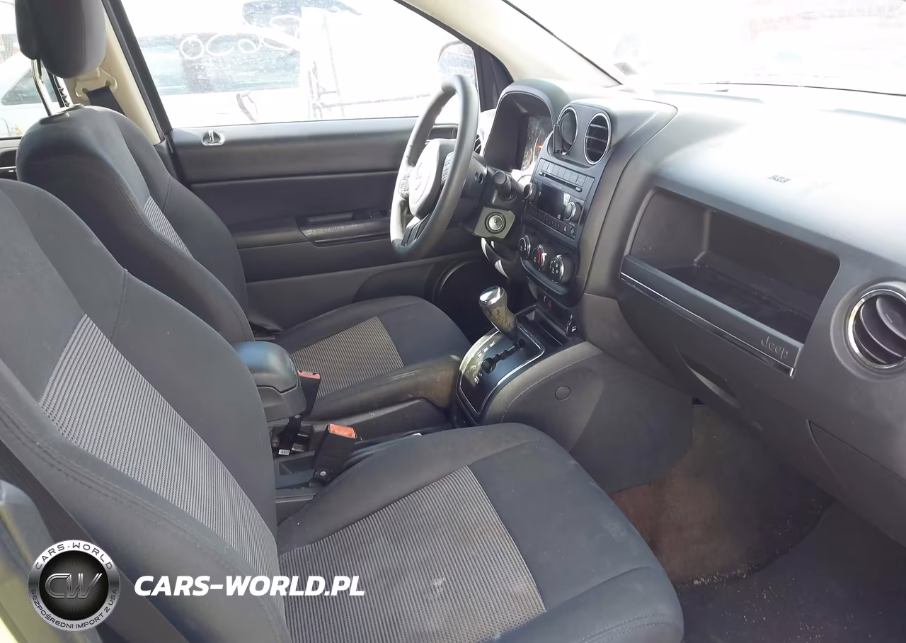 2013 Jeep Compass Sport VIN:1C4NJCBA8DD250918 - 5