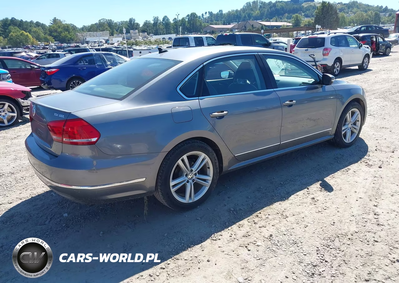 2013 Volkswagen Passat 2.0L Tdi Sel Premium VIN:1VWCN7A37DC151709 - 4