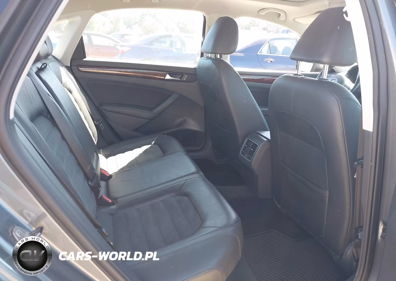 2013 Volkswagen Passat 2.0L Tdi Sel Premium VIN:1VWCN7A37DC151709 - 8
