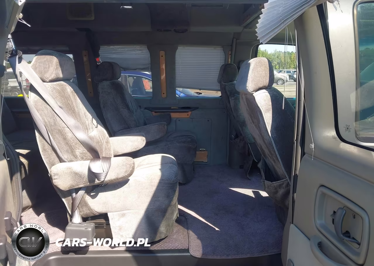 2000 Chevrolet Express Upfitter Pkg. VIN:1GBFG15R8Y1161967 - 8