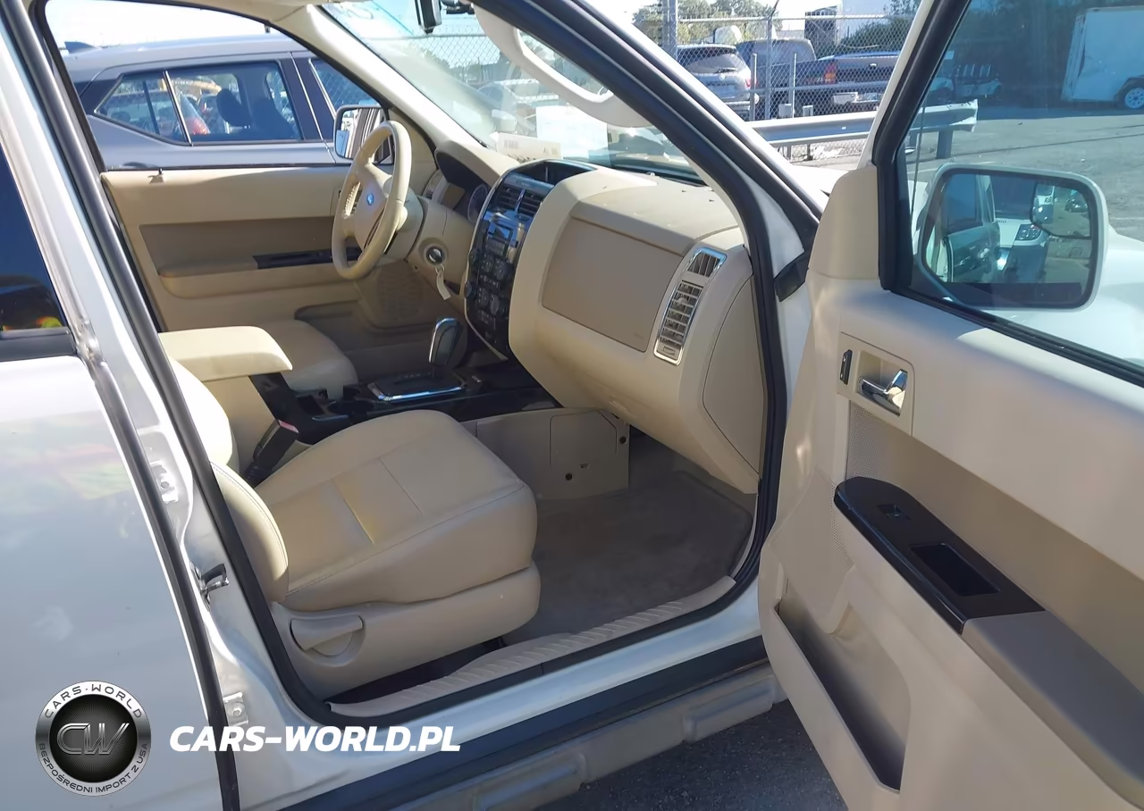 2010 Ford Escape Limited VIN:1FMCU0E73AKC87813 - 5