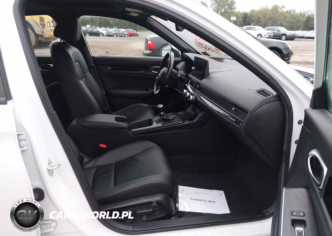 2024 Honda Civic Sport Touring VIN:19XFL1G85RE026634 - 5