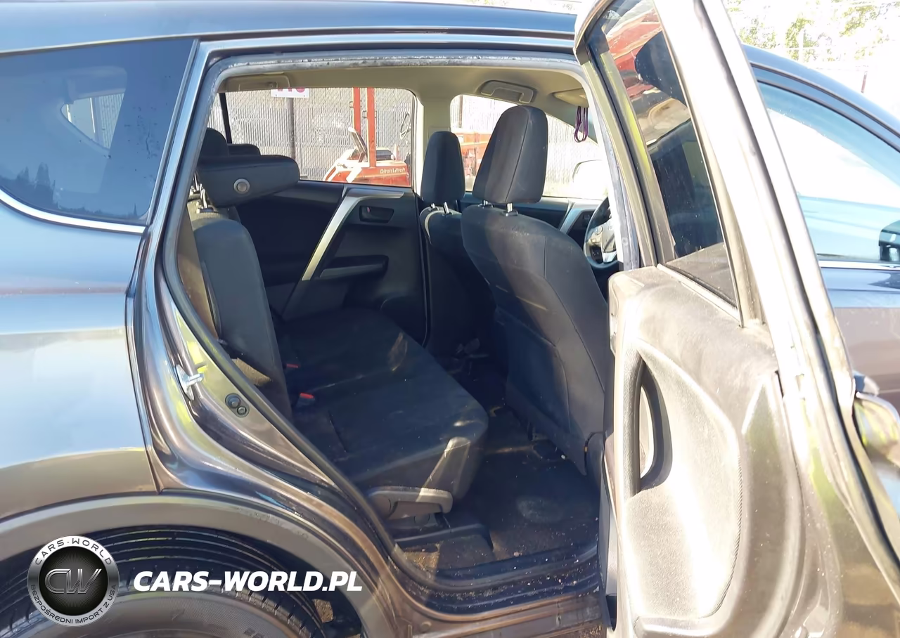 2017 Toyota Rav4 Le VIN:JTMBFREV1HJ703810 - 8