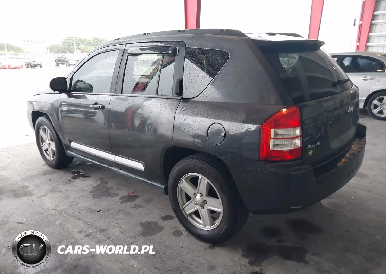 2010 Jeep Compass Sport VIN:1J4NF1FB9AD671688 - 3