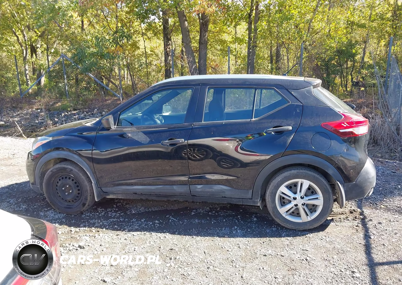 2019 Nissan Kicks S VIN:3N1CP5CU2KL522724 - 14