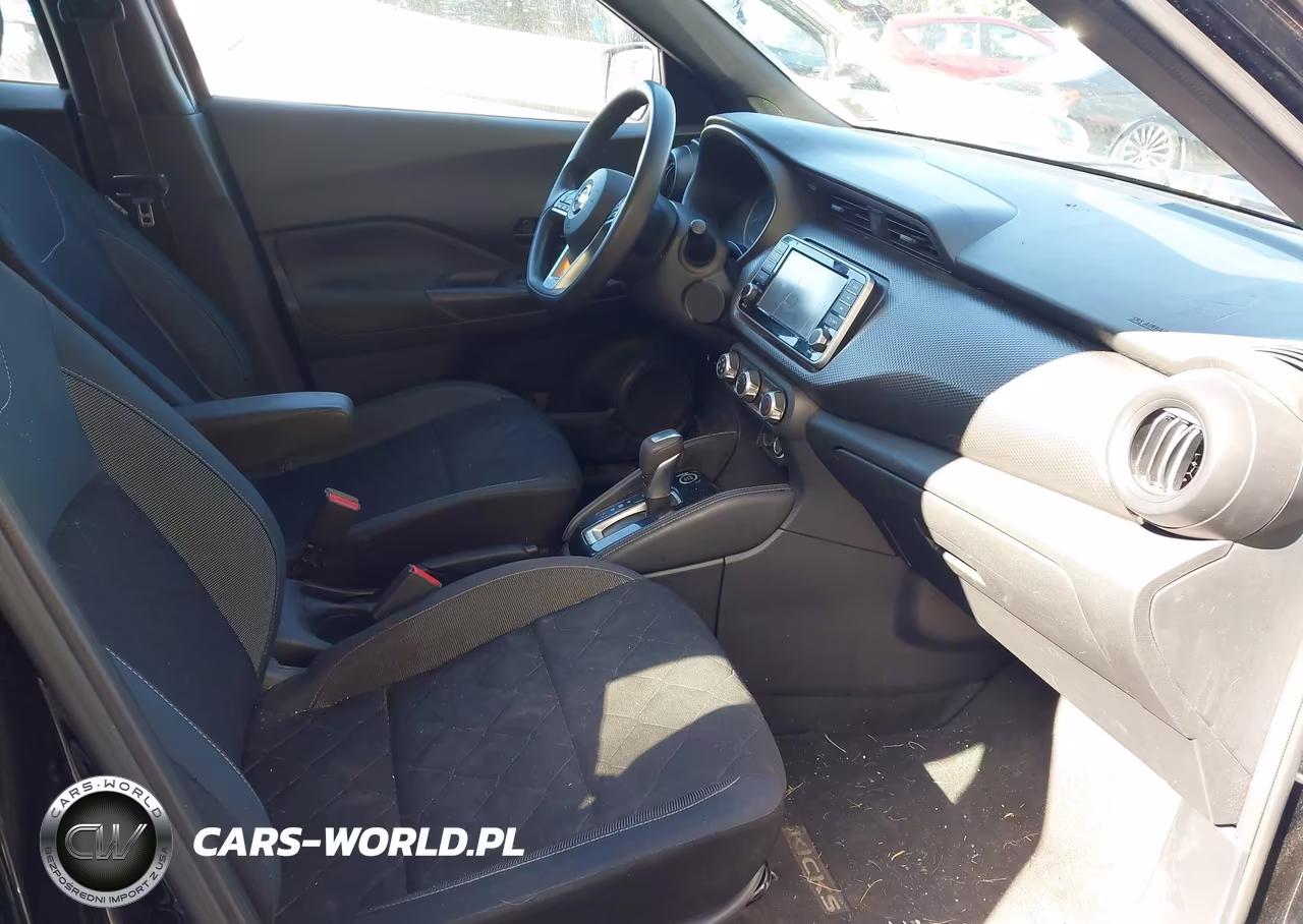 2019 Nissan Kicks S VIN:3N1CP5CU2KL522724 - 5
