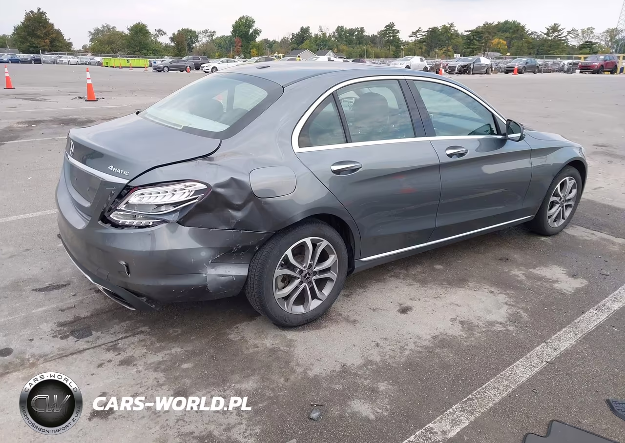 2018 Mercedes-Benz C 300 4Matic VIN:55SWF4KB3JU243284 - 4