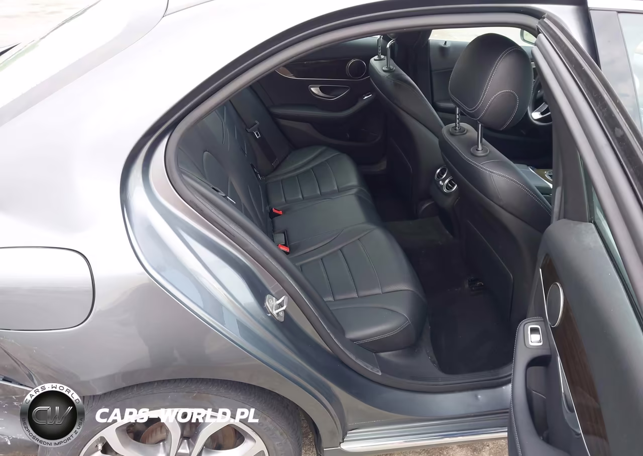 2018 Mercedes-Benz C 300 4Matic VIN:55SWF4KB3JU243284 - 8