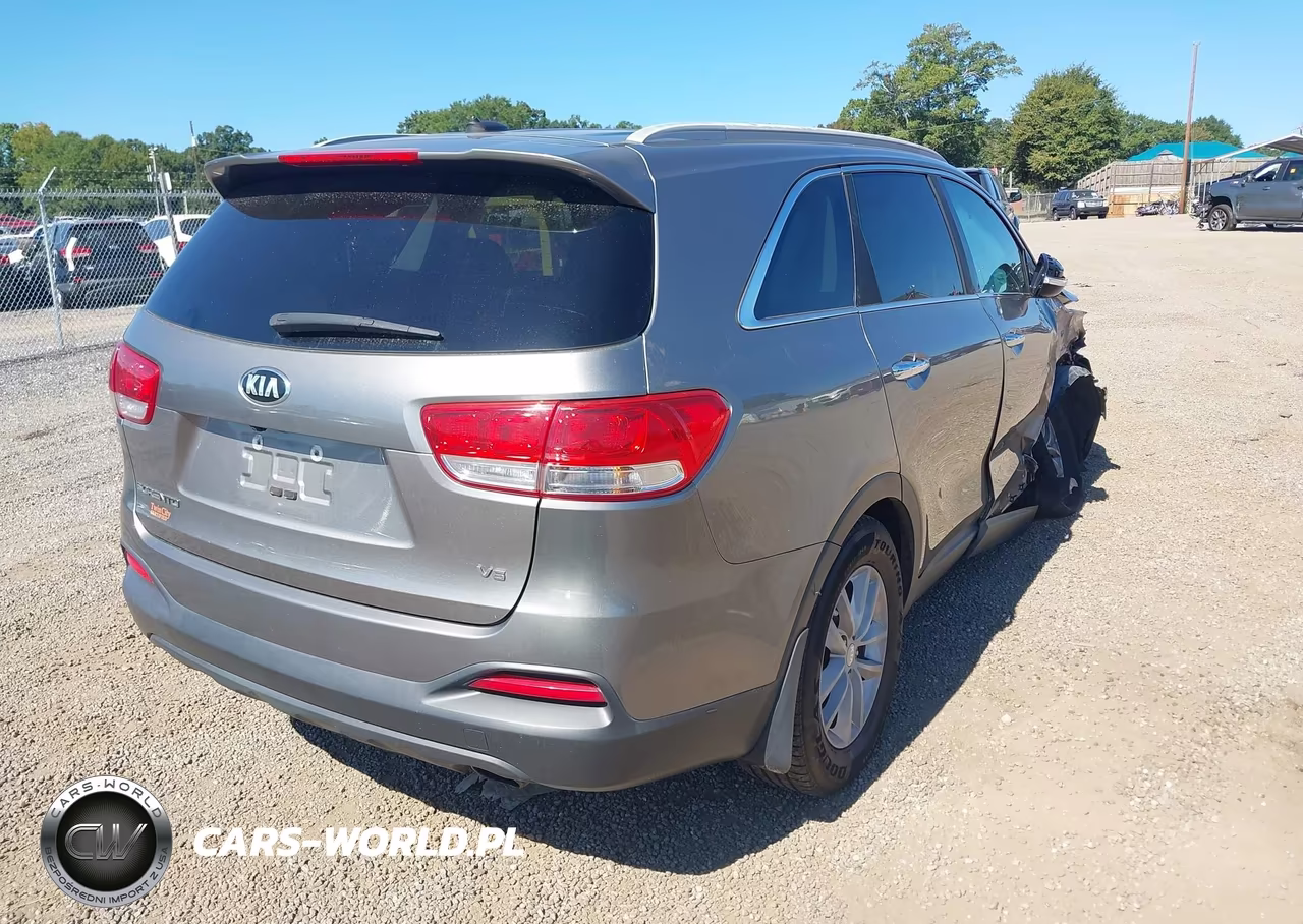 2016 Kia Sorento 3.3L Lx VIN:5XYPGDA56GG178589 - 4