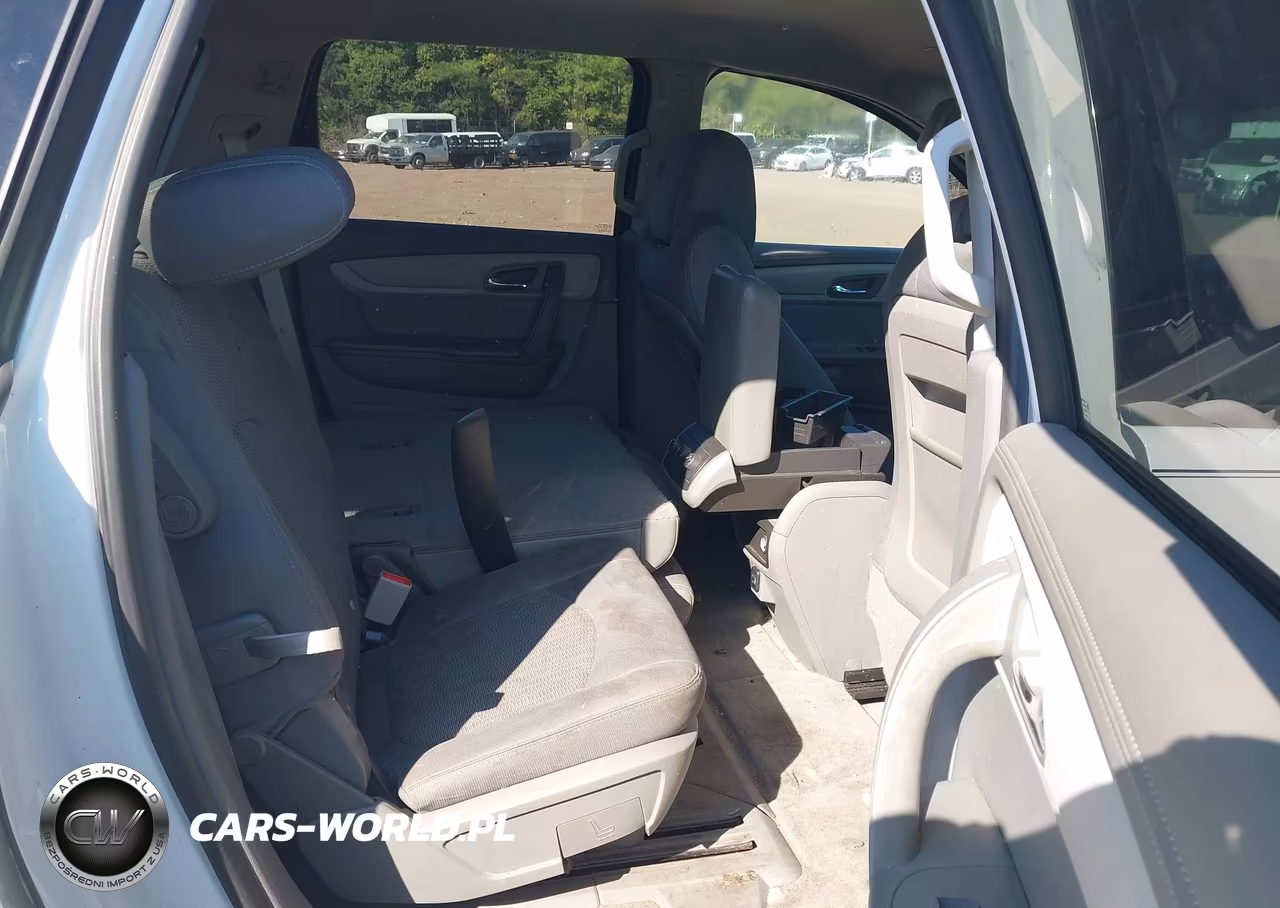 2017 Chevrolet Traverse Ls VIN:1GNKVFED4HJ313686 - 8