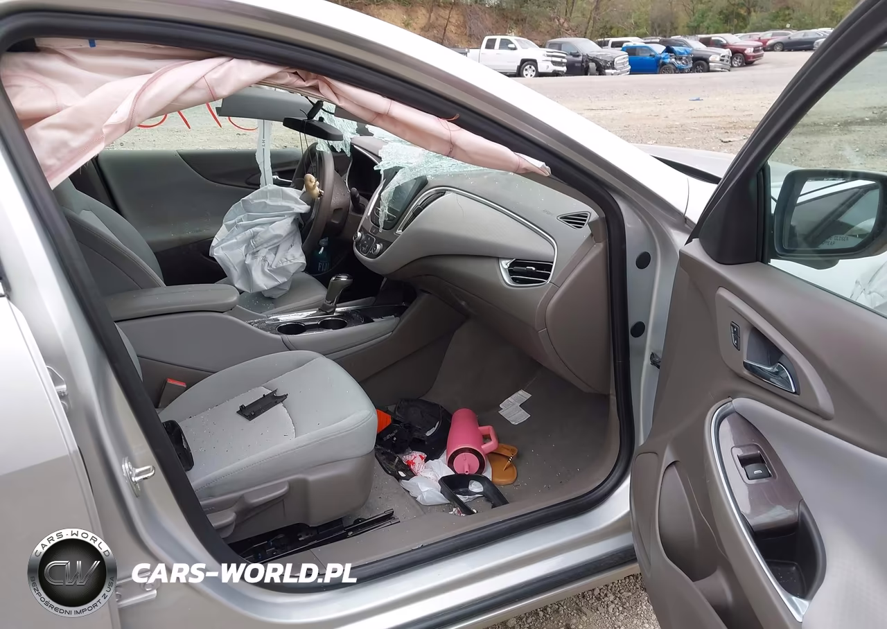 2018 Chevrolet Malibu Lt VIN:1G1ZD5ST1JF230010 - 5