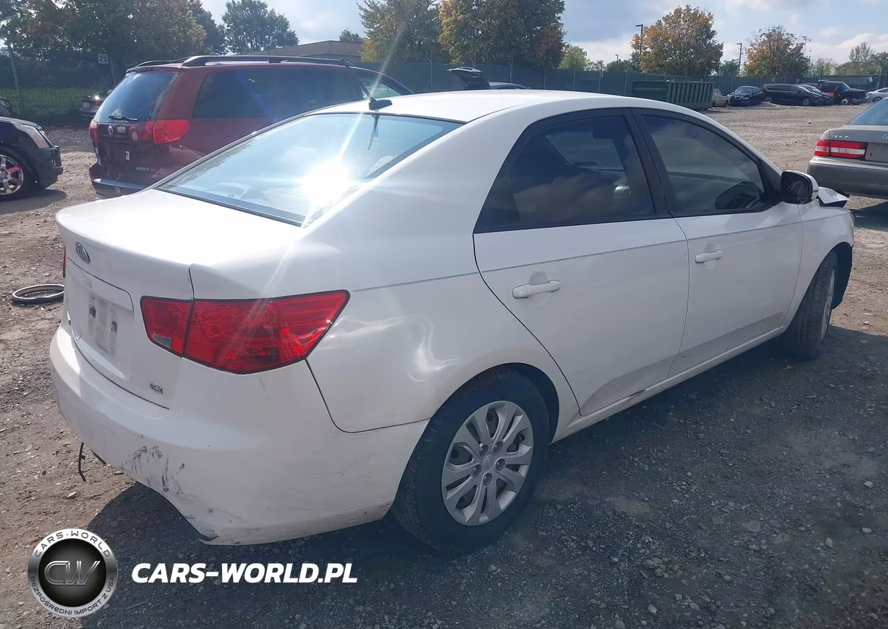 2013 Kia Forte Ex VIN:KNAFU4A27D5683083 - 4