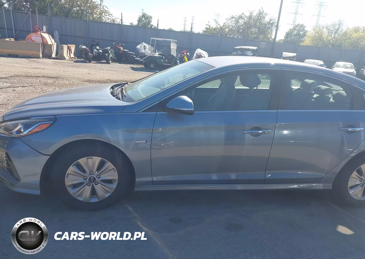 2018 Hyundai Sonata Hybrid Se VIN:KMHE24L32JA080244 - 15