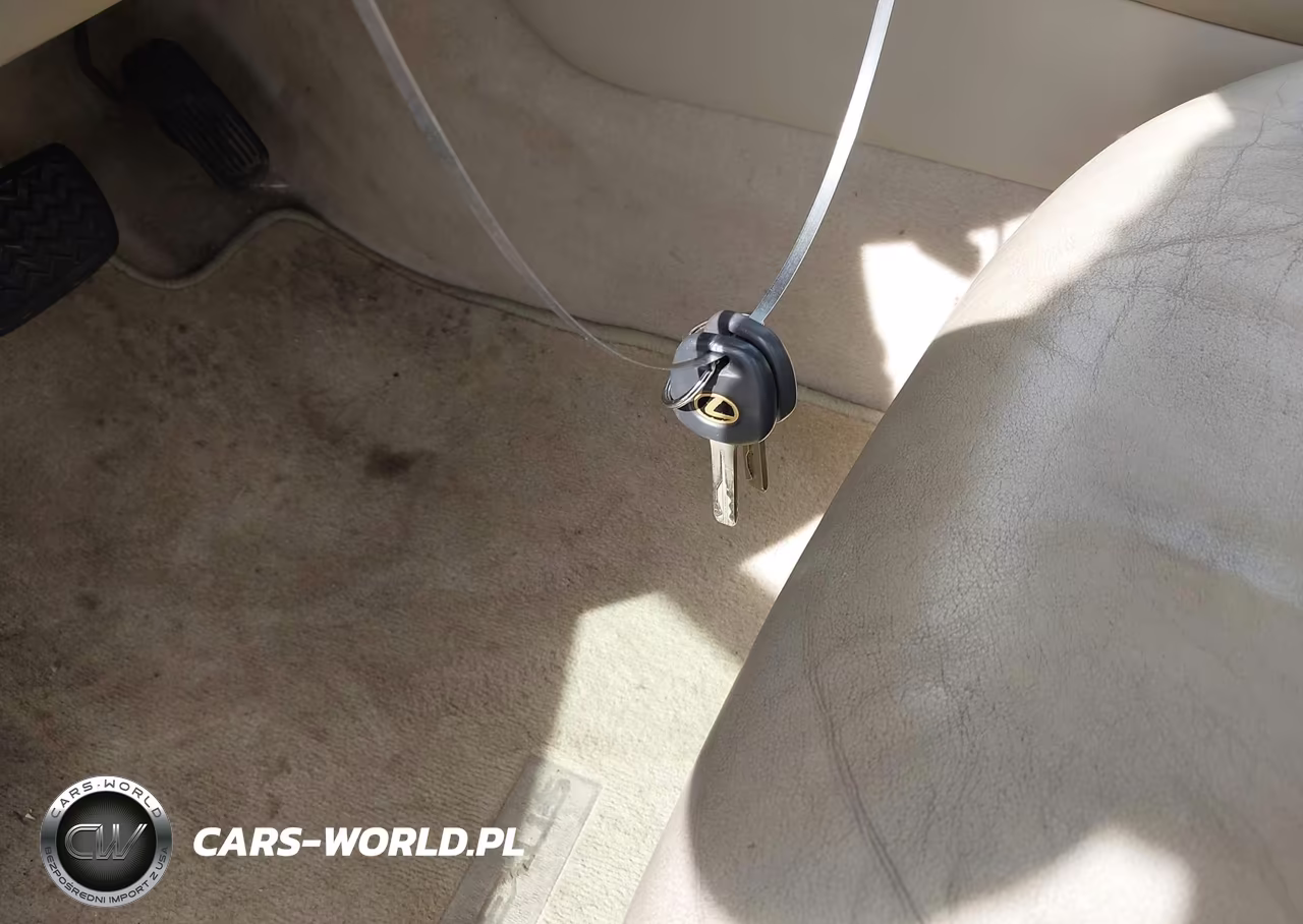2002 Lexus Es 300 VIN:JTHBF30G120073966 - 11