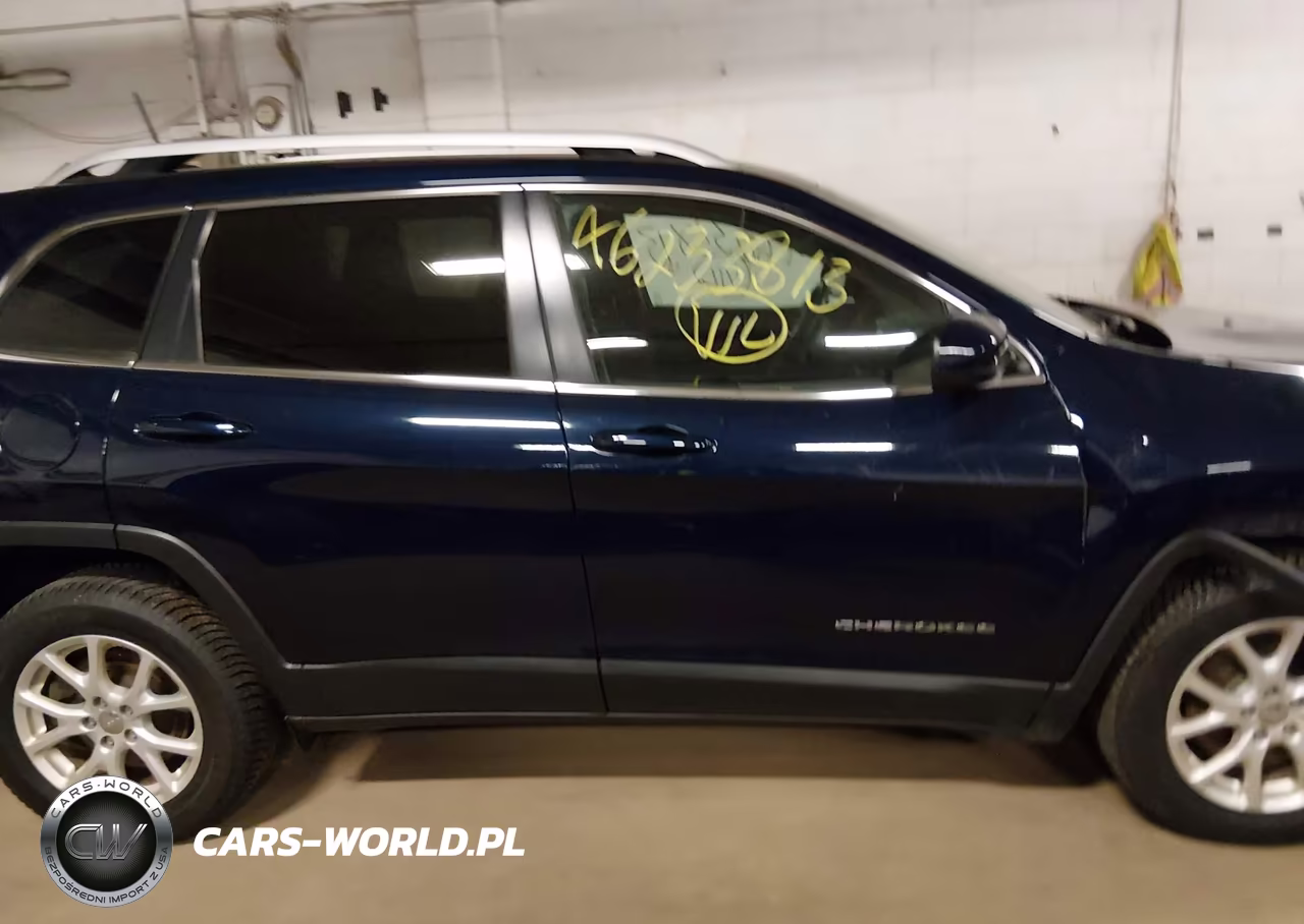 2016 Jeep Cherokee Latitude VIN:1C4PJMCS2GW311033 - 13