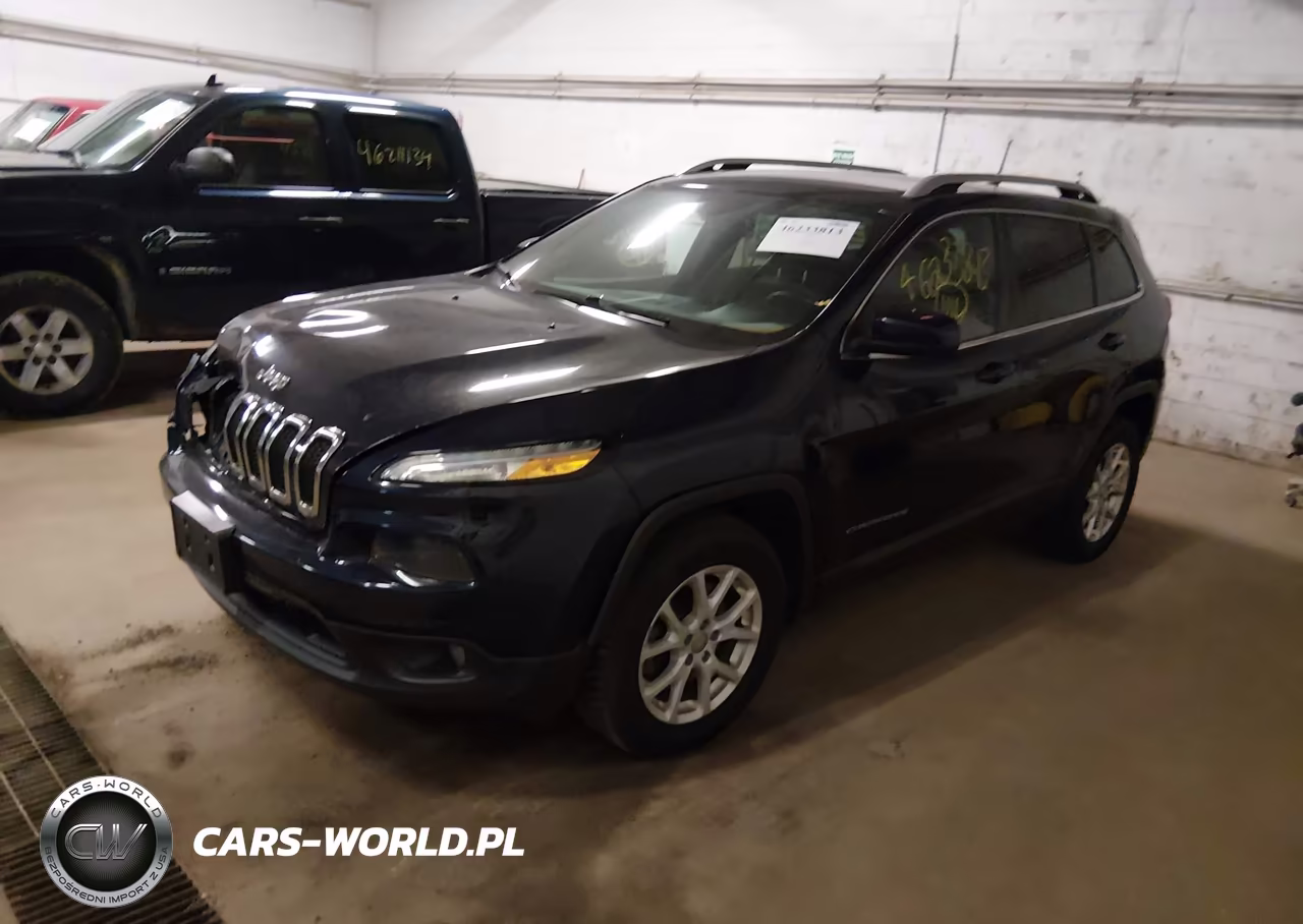 2016 Jeep Cherokee Latitude VIN:1C4PJMCS2GW311033 - 2