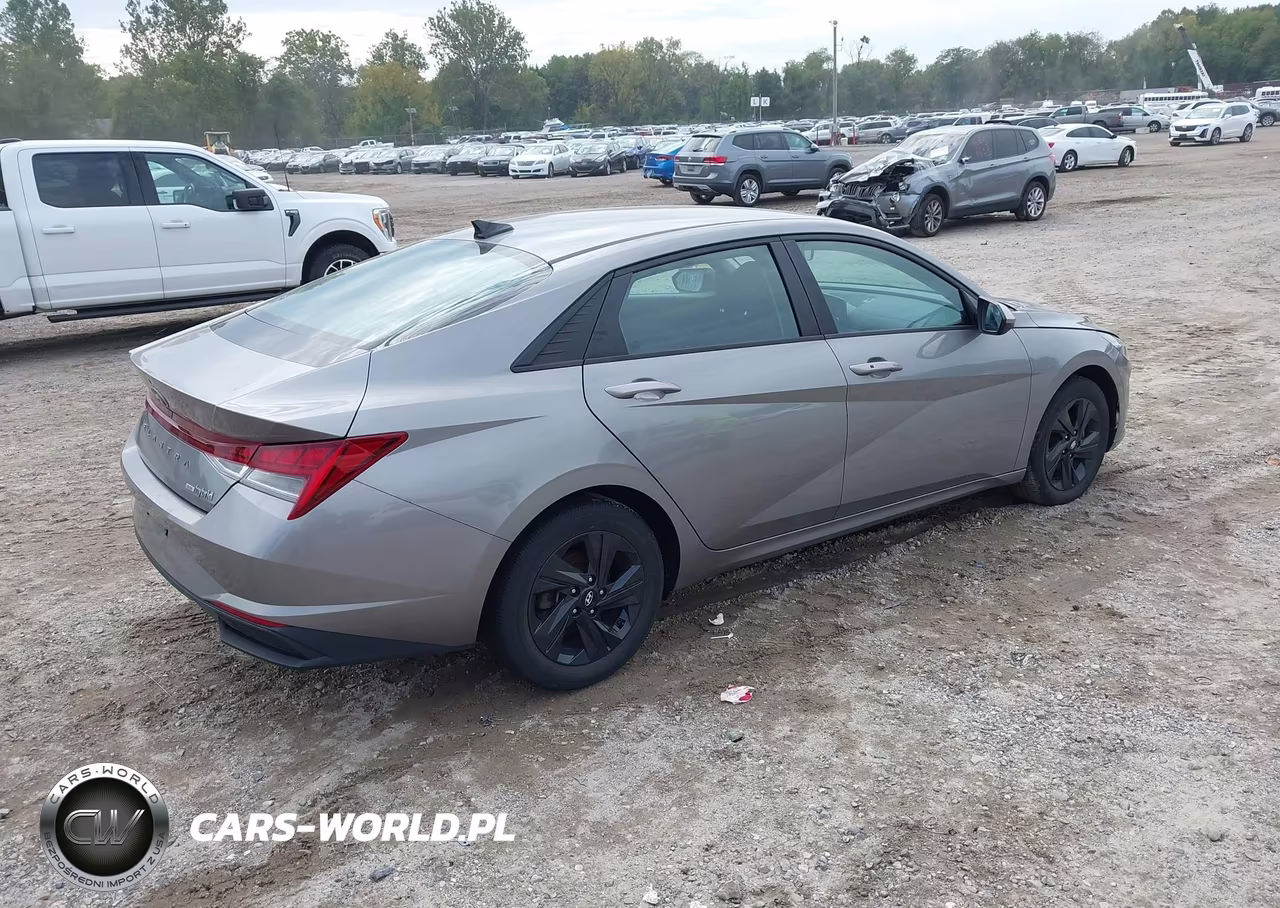 2023 Hyundai Elantra Hybrid Blue VIN:KMHLM4AJ1PU082626 - 4