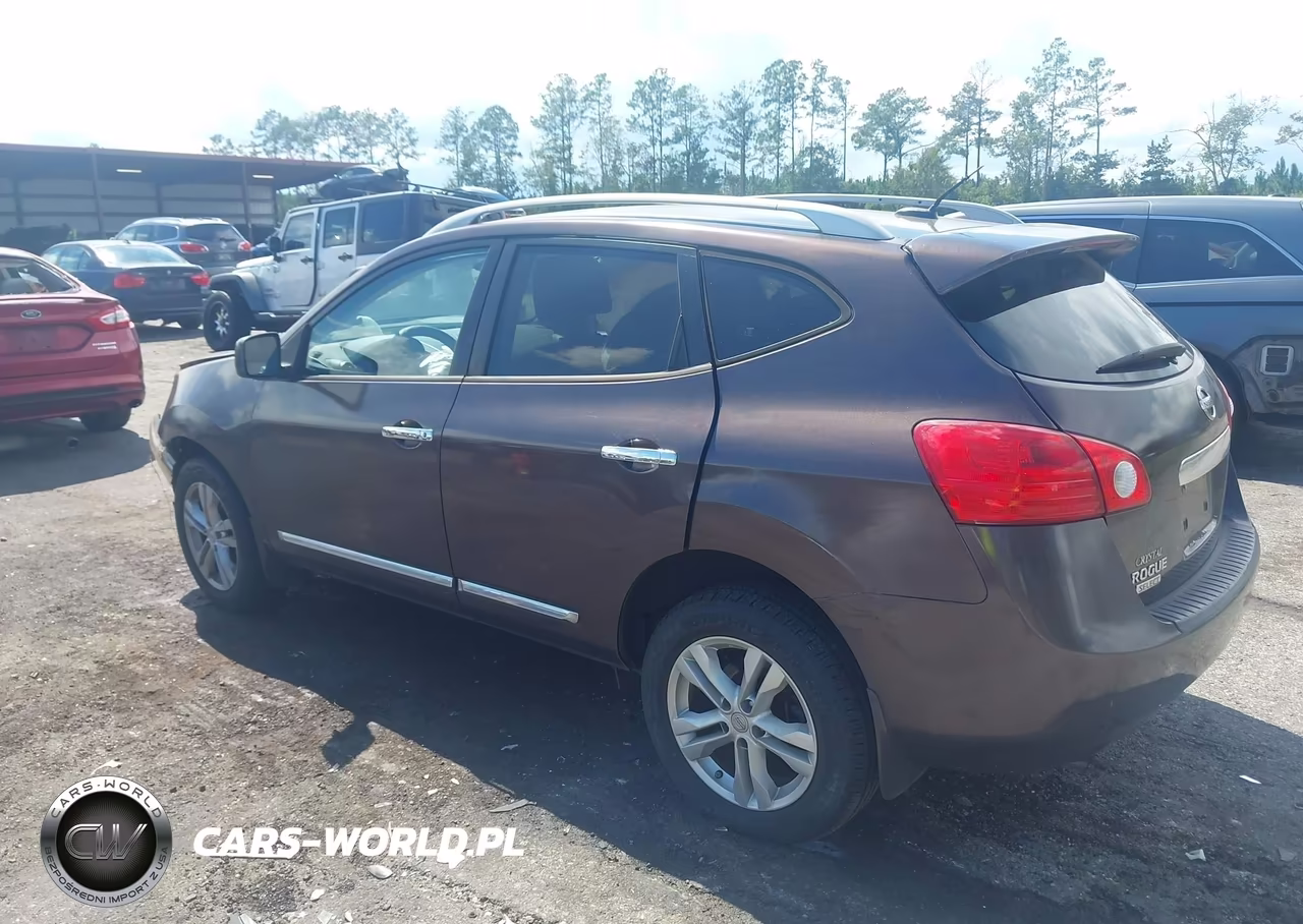 2015 Nissan Rogue Select S VIN:JN8AS5MT1FW656136 - 3