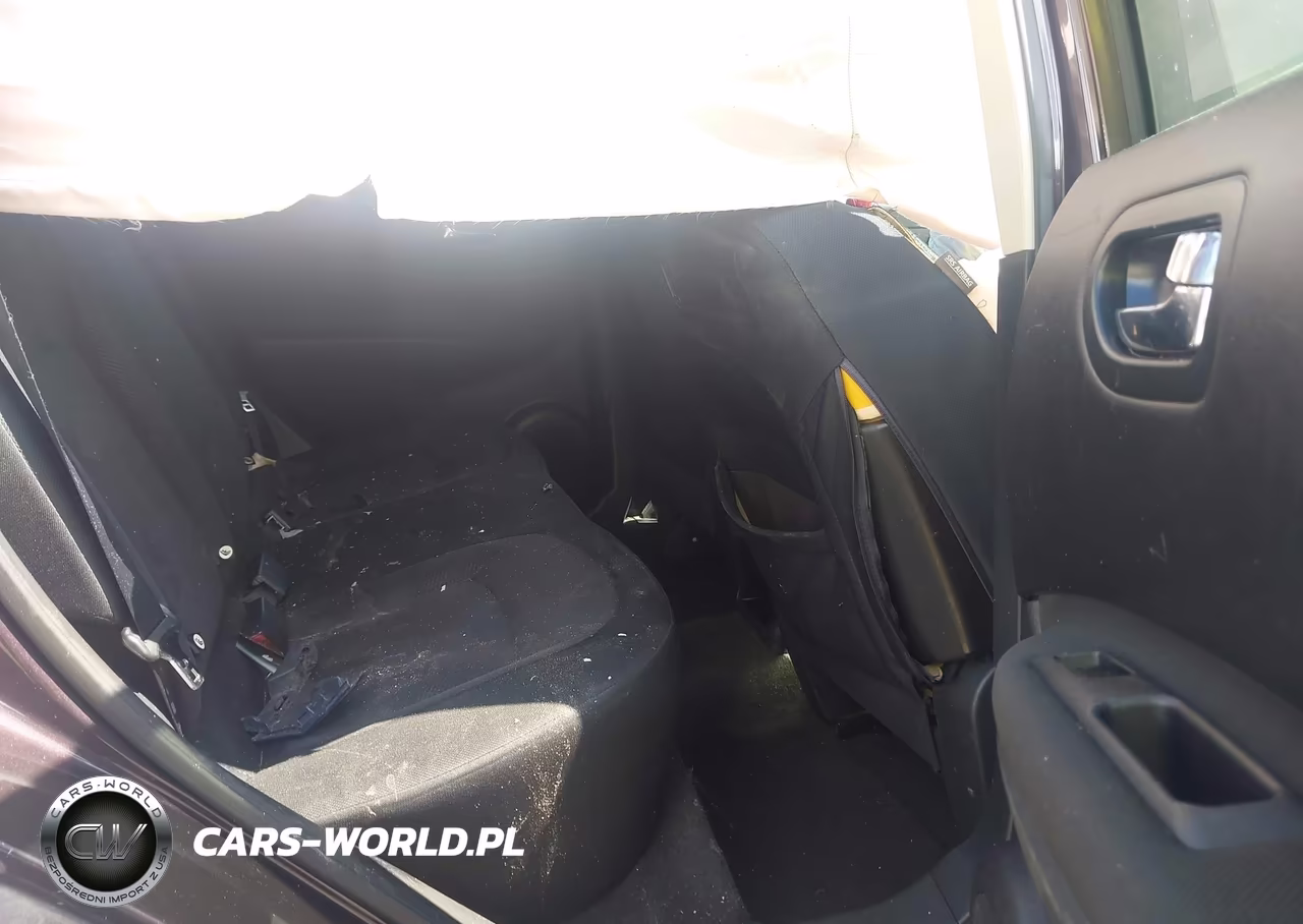 2015 Nissan Rogue Select S VIN:JN8AS5MT1FW656136 - 8