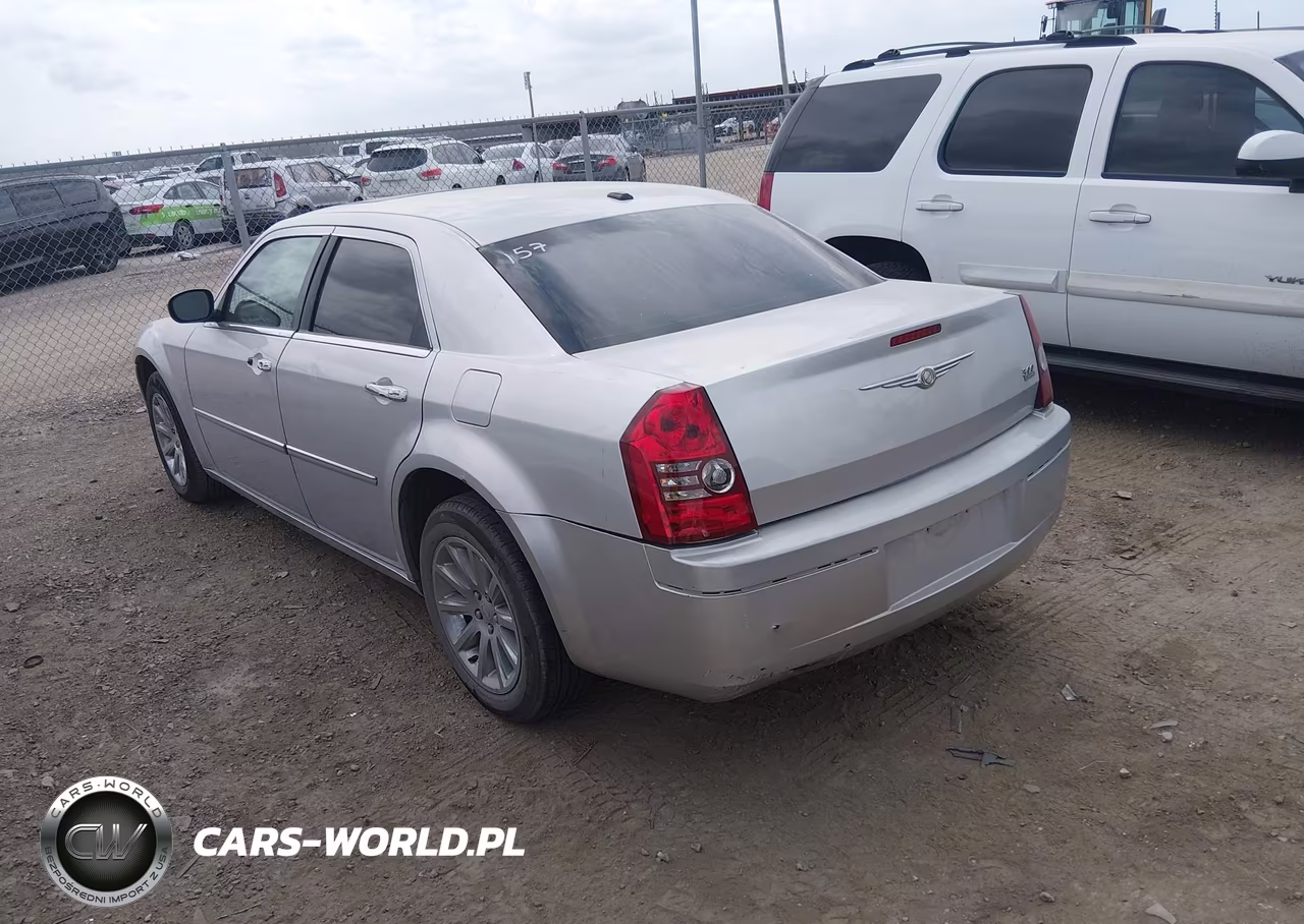 2010 Chrysler 300 Limited VIN:2C3CA3CV3AH328601 - 3