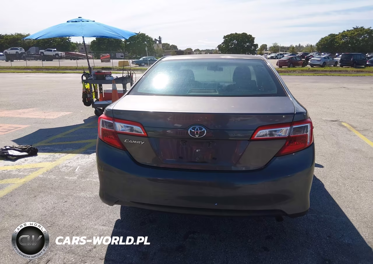 2013 Toyota Camry L VIN:4T1BF1FK2DU718634 - 16