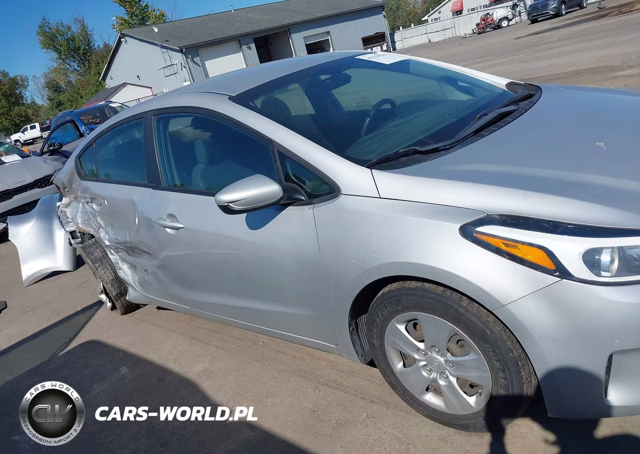 2018 Kia Forte Lx VIN:3KPFL4A72JE214291 - 14
