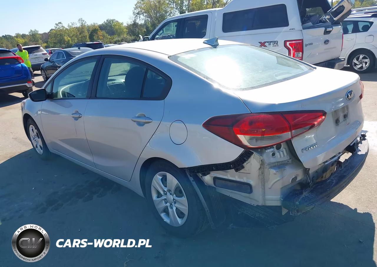 2018 Kia Forte Lx VIN:3KPFL4A72JE214291 - 3