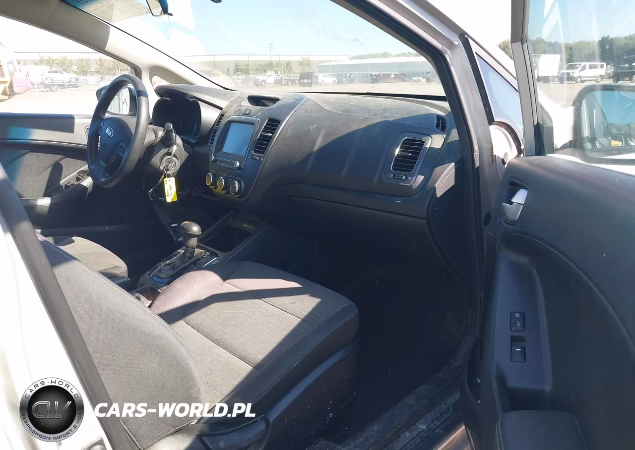 2018 Kia Forte Lx VIN:3KPFL4A72JE214291 - 5