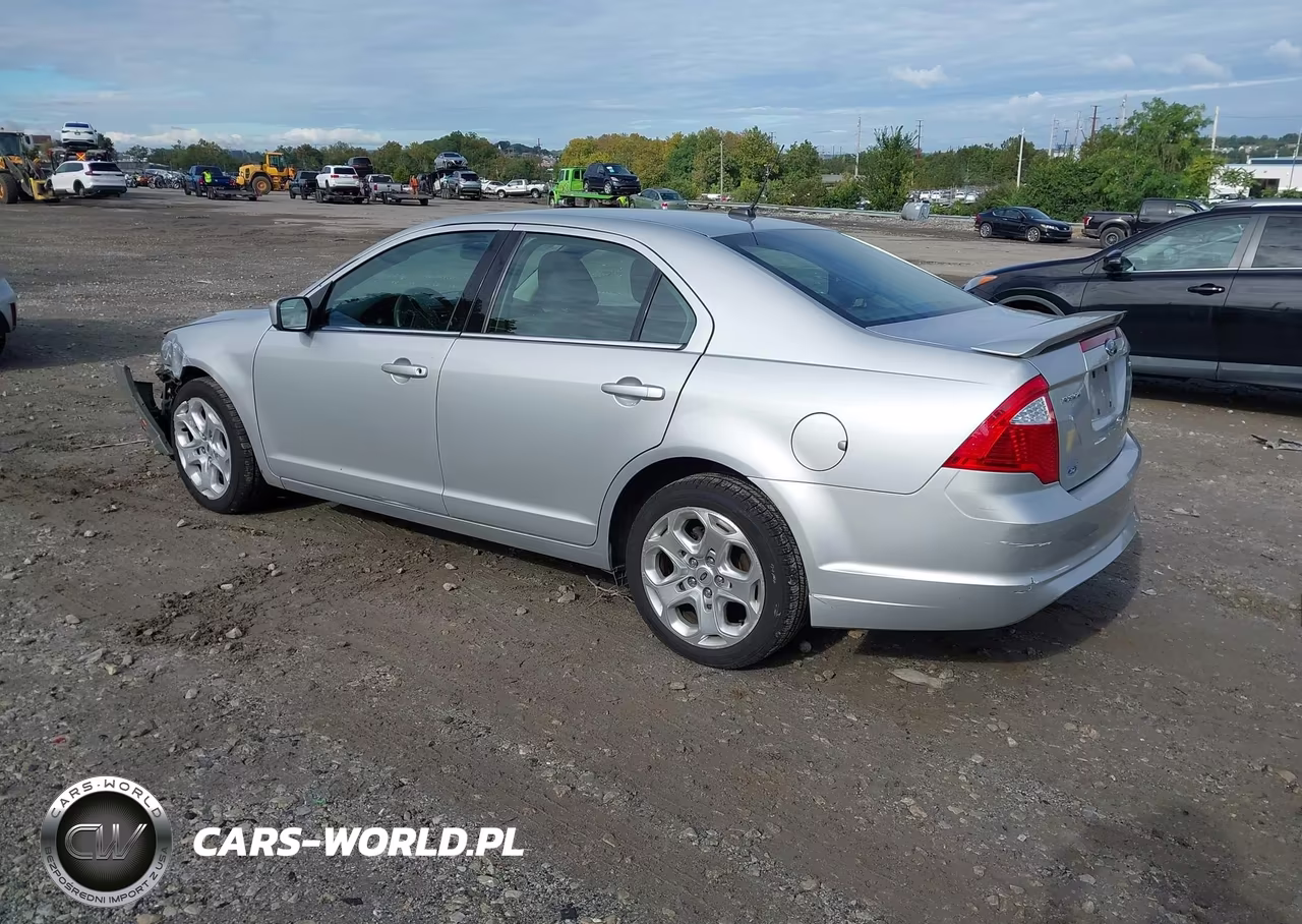 2010 Ford Fusion Se VIN:3FAHP0HA7AR136371 - 3