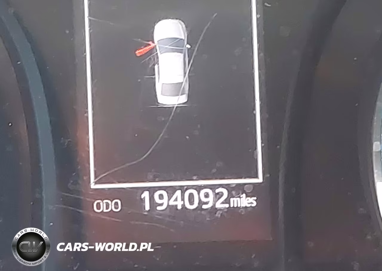 2020 Toyota Camry Le VIN:4T1C11AK4LU928936 - 16