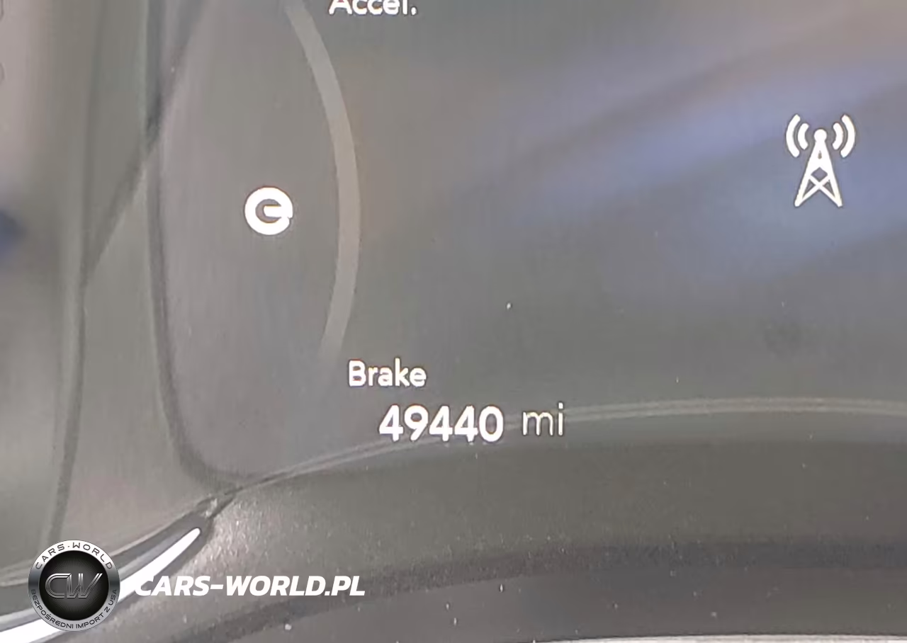 2018 Chrysler Pacifica Hybrid Touring Plus VIN:2C4RC1H76JR318167 - 15